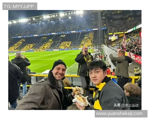 足球明星与球迷的深厚情谊为何如此坚定与热烈探讨背后的原因与故事